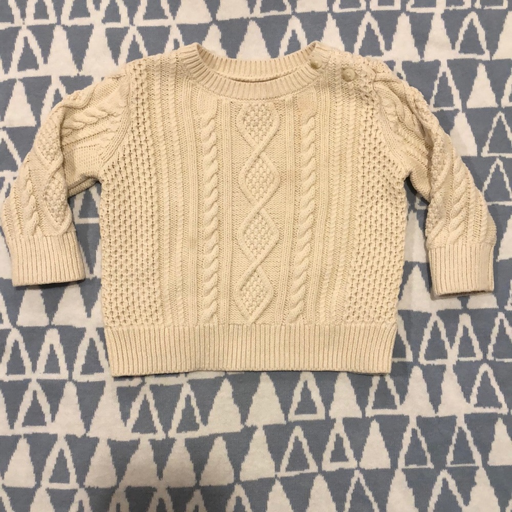 GAP boys cable knit sweater off white/cream color